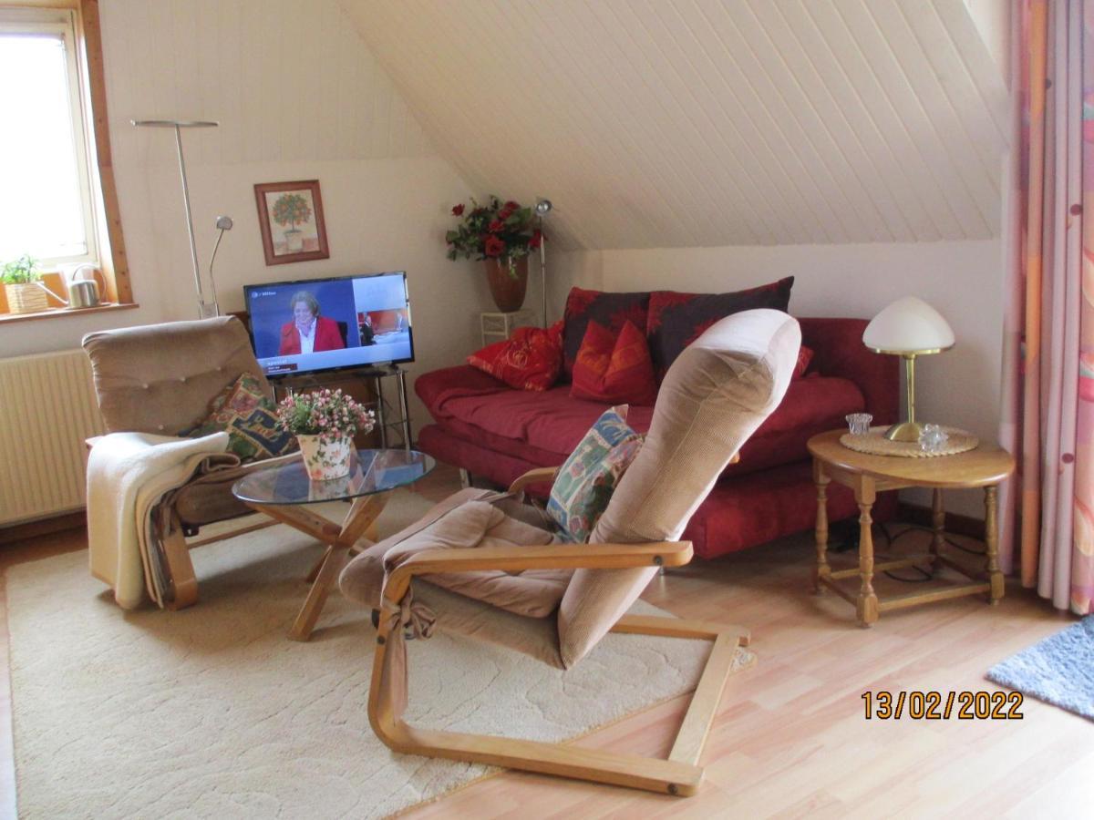 Апартаменты Haus Mit Lilie Und Rose Westerdeichstrich Экстерьер фото