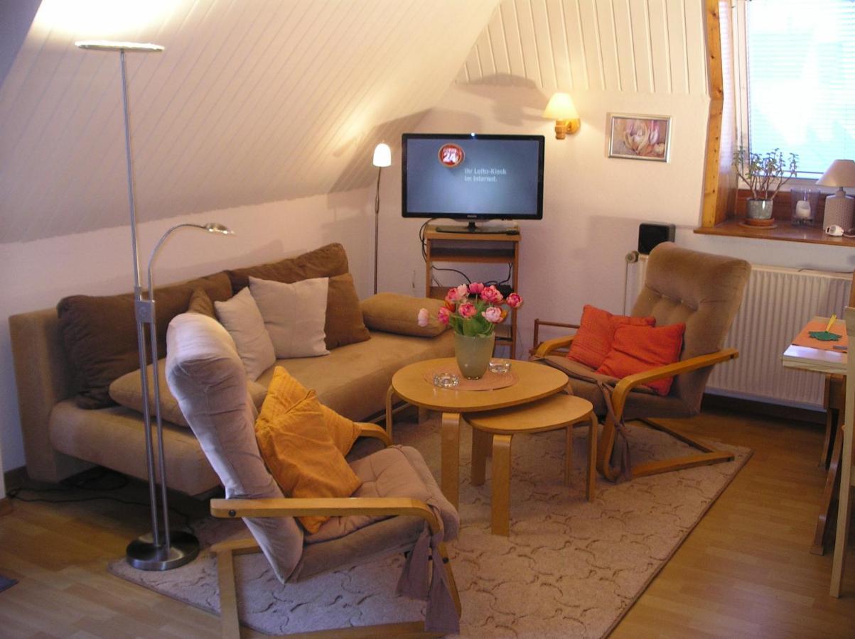 Апартаменты Haus Mit Lilie Und Rose Westerdeichstrich Экстерьер фото